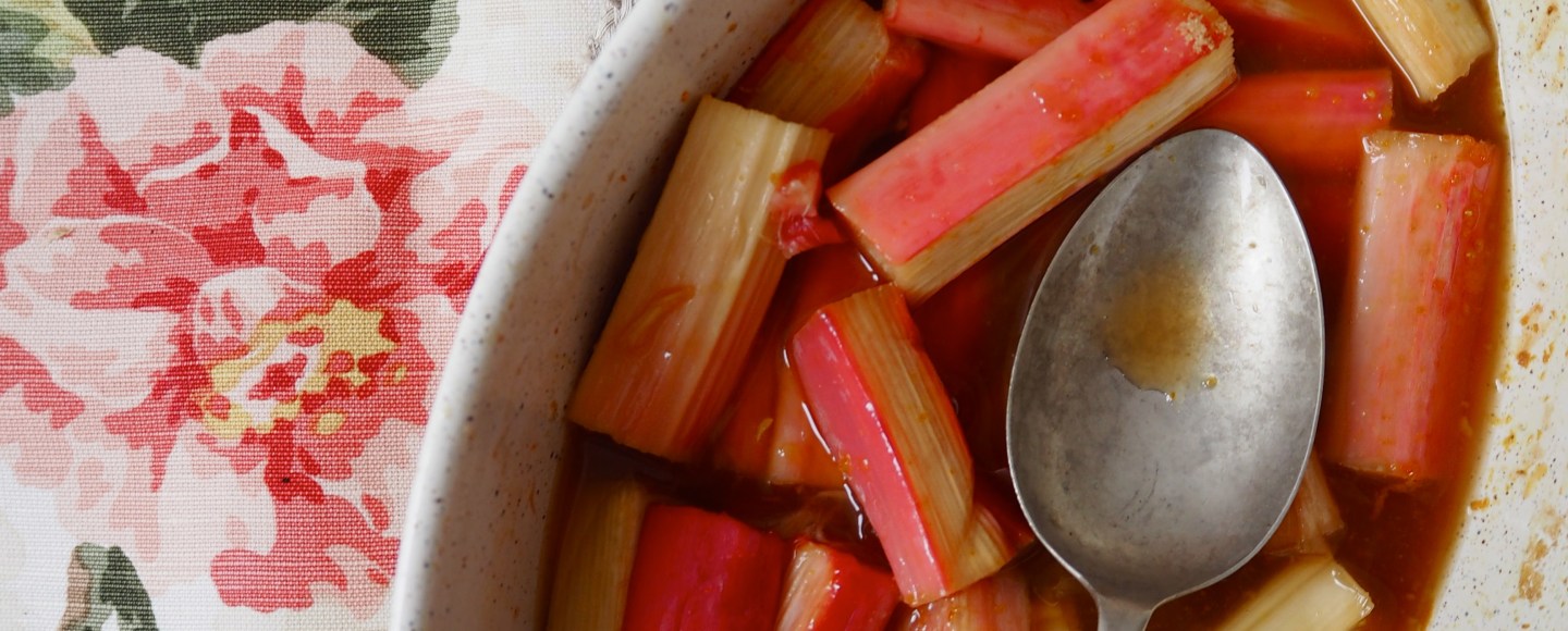 poached rhubarb with vanilla & orange juice